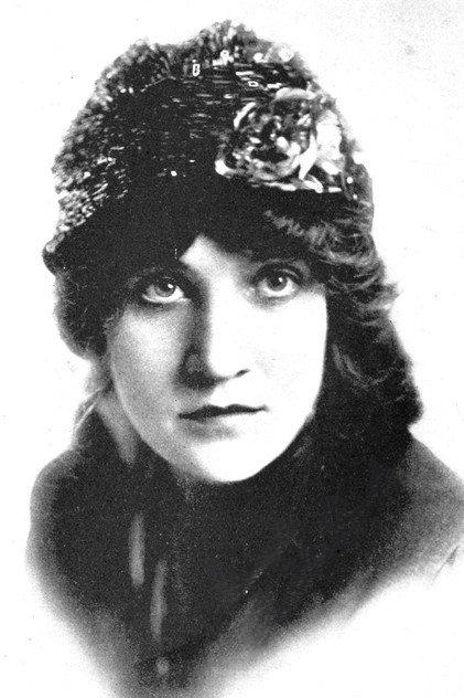 Pauline Bush - Actor Profile Photo