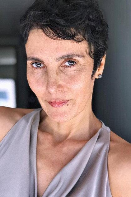 Cláudia Wer - Actor Profile Photo