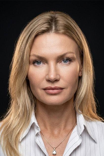 Yasemin Koşal - Actor Profile Photo