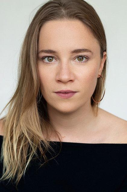 Eve Lemieux - Actor Profile Photo