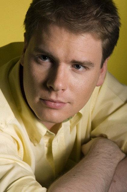 Benjamin Hulett - Actor Profile Photo