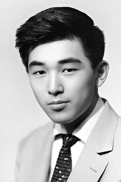 Kazuya Kosaka - Actor Profile Photo