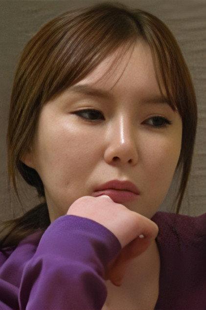 Lee Yoo-hee - Actor Profile Photo