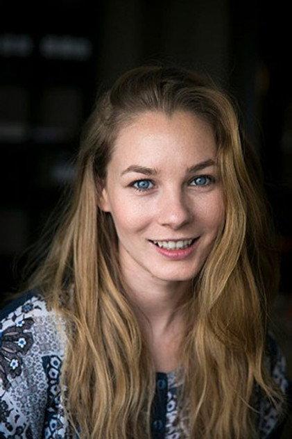 Emöke Zsigmond - Actor Profile Photo