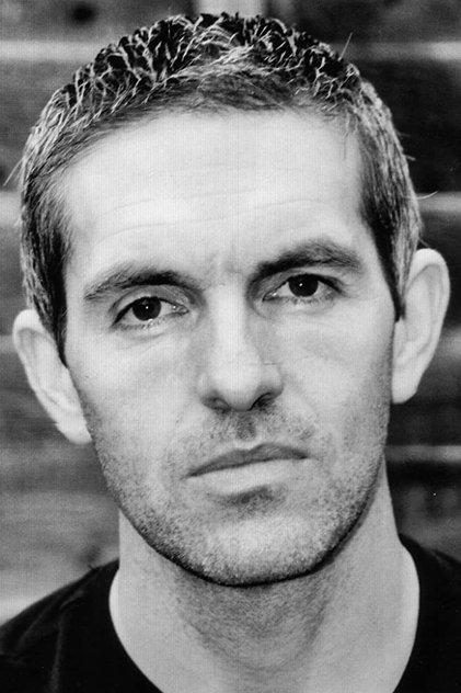 Louis Dempsey - Actor Profile Photo