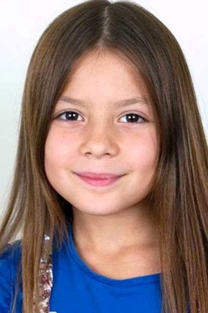 Élina Solomon - Actor Profile Photo