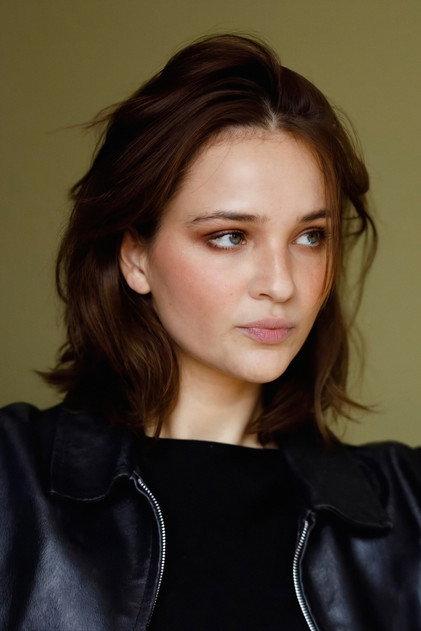 Lisa Vicari - Actor Profile Photo