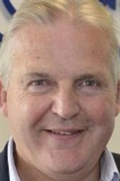 Simon Binner - Actor Profile Photo