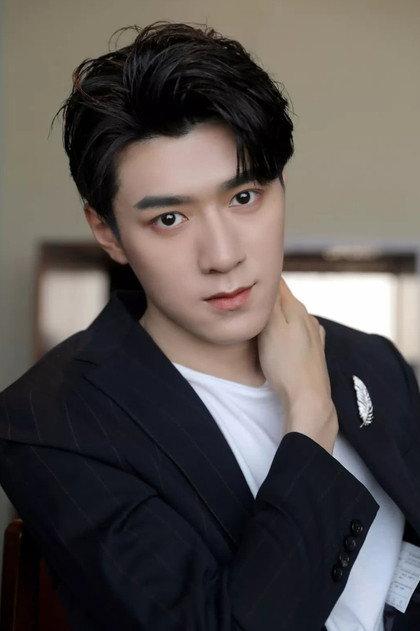 Ian Yi - Actor Profile Photo