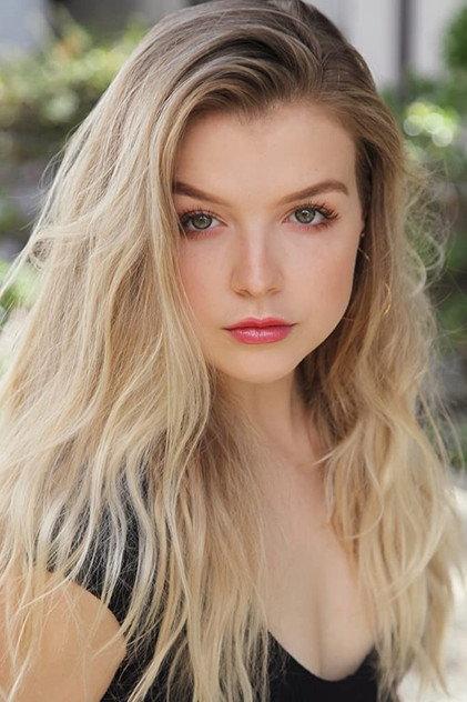 Anna Grace Barlow - Actor Profile Photo