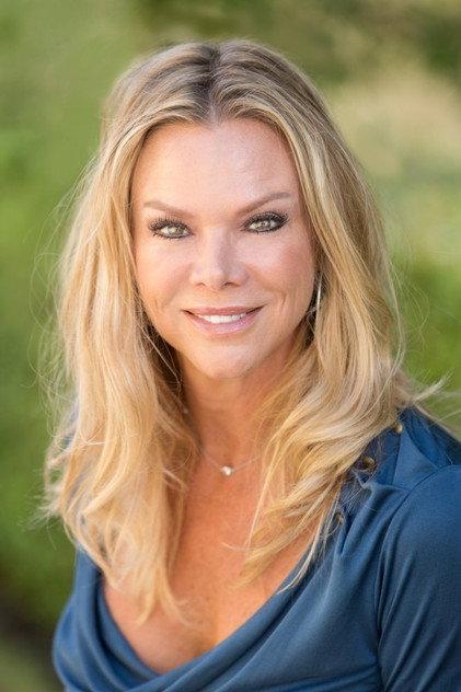 Elizabeth Baldwin - Actor Profile Photo