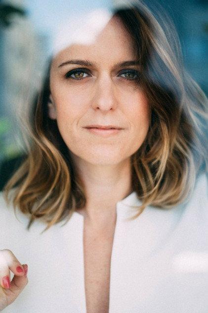 Emannuelle Junqueira - Actor Profile Photo