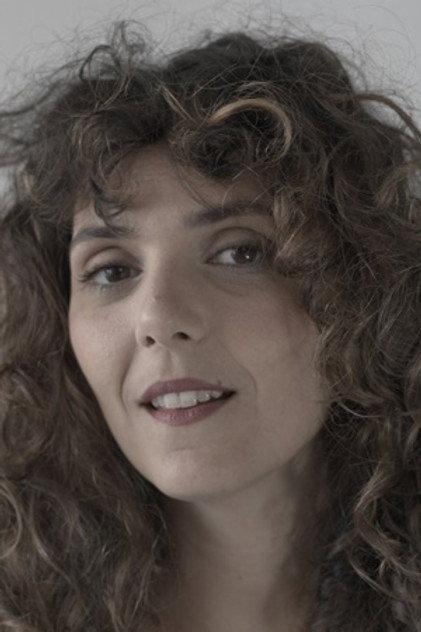 Amanda Menelau - Actor Profile Photo