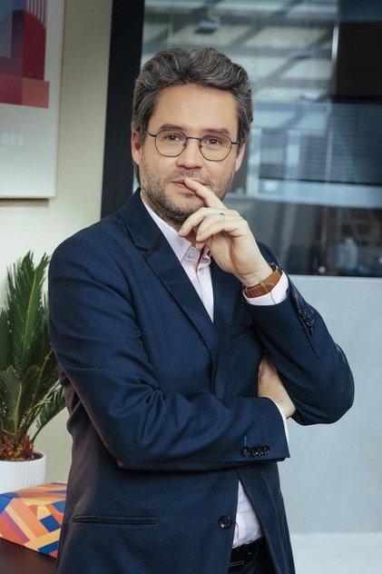 Sylvain Delouvée - Actor Profile Photo