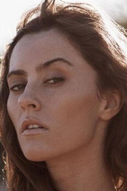 Christina Mackintosh - Actor Profile Photo