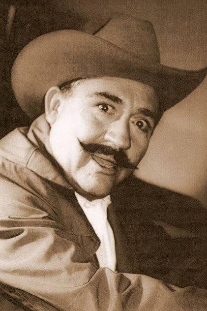 Pedro D'Aguillón - Actor Profile Photo