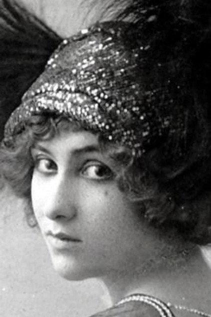 Lilian Greuze - Actor Profile Photo