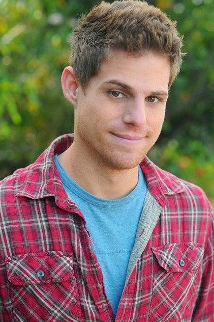 Nathan Frizzell - Actor Profile Photo