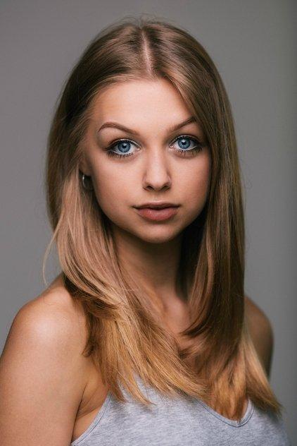 Jess Radomska - Actor Profile Photo