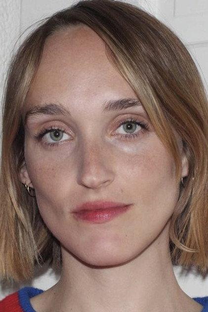 Phoebe Jane Hart - Actor Profile Photo