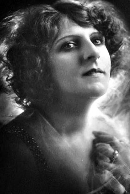 Minnie Chaplin - Actor Profile Photo