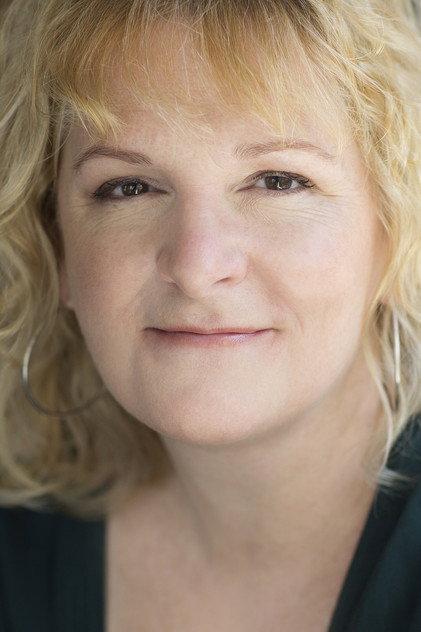 Aline Pinsonneault - Actor Profile Photo