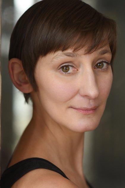 Laura Elphinstone - Actor Profile Photo