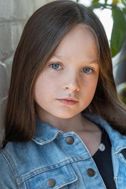 Agathe Ledoux - Actor Profile Photo