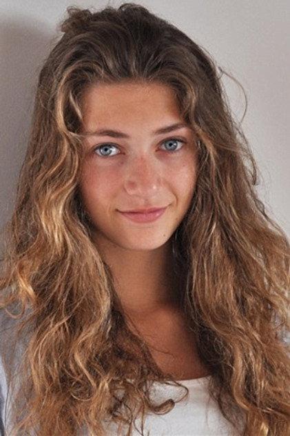 Luna Aglat - Actor Profile Photo