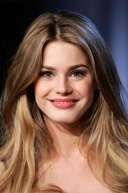 Vanessa Hessler - Actor Profile Photo