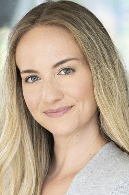 Naomi Hewer - Actor Profile Photo