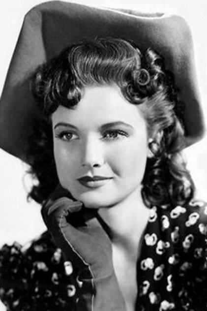 Lois Andrews - Actor Profile Photo
