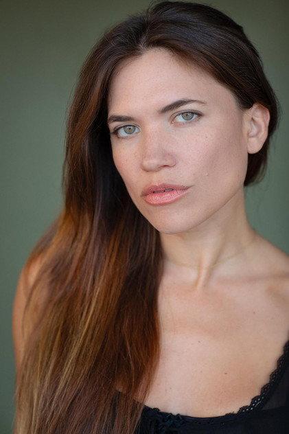 Caroline Elise Ellis - Actor Profile Photo