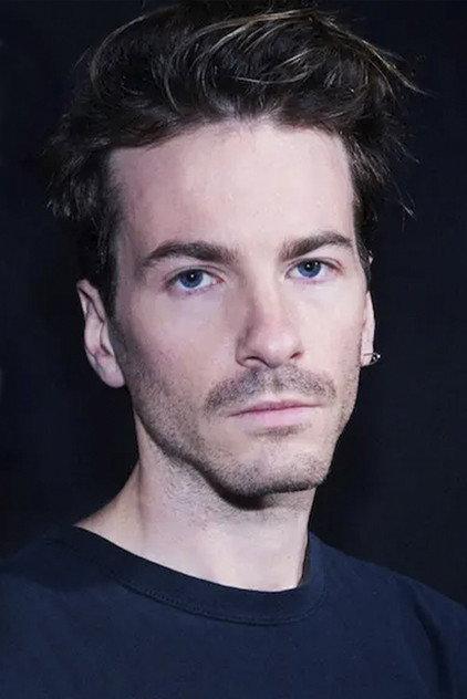 Robert Alfons - Actor Profile Photo