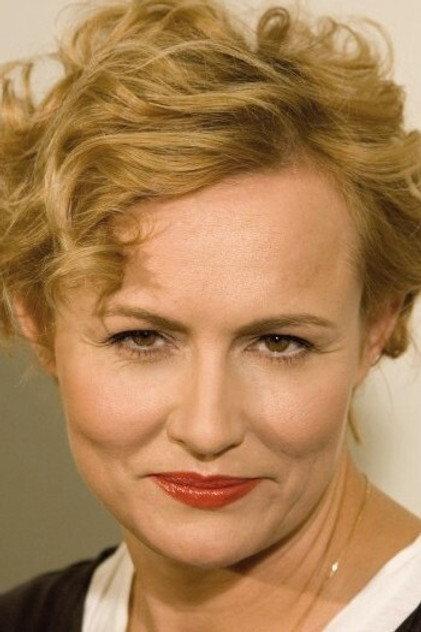 Elena Shevchenko - Actor Profile Photo