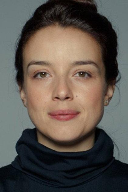 Juliana Pinah - Actor Profile Photo