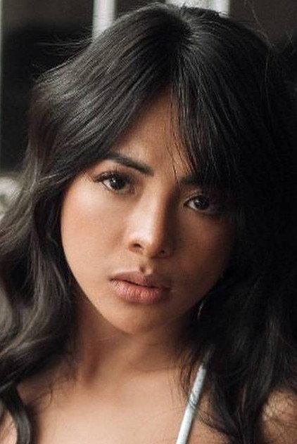 Francheska Flores - Actor Profile Photo