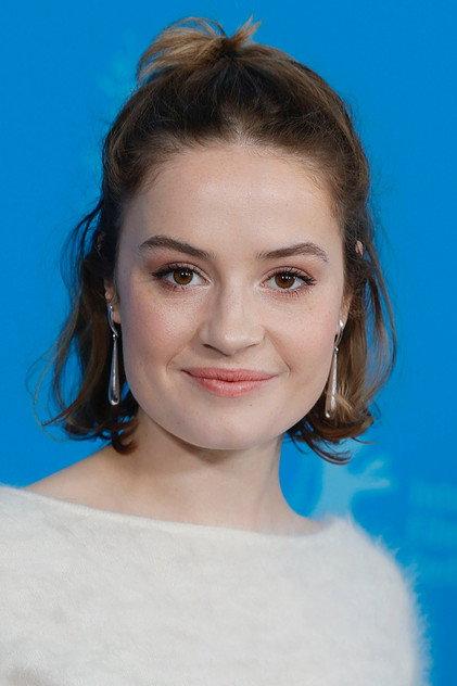 Ella Øverbye - Actor Profile Photo