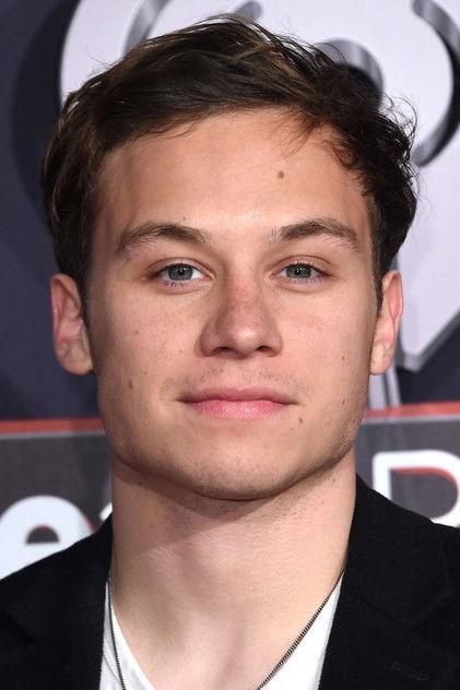 Finn Cole - Actor Profile Photo