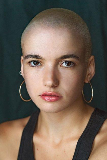 Mia Artemis - Actor Profile Photo