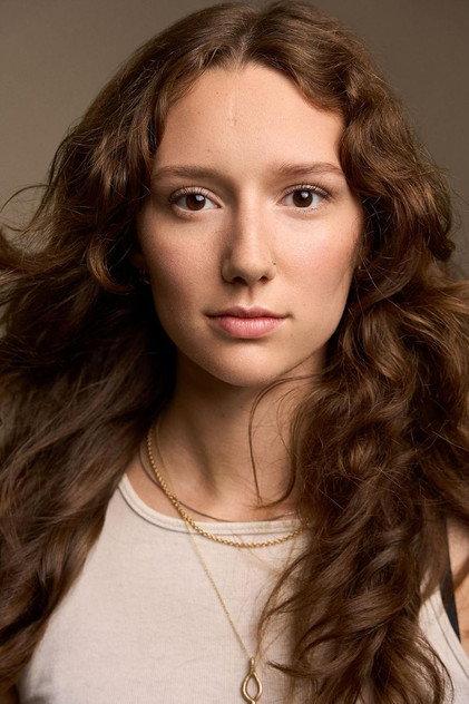 Tessa Weinland - Actor Profile Photo