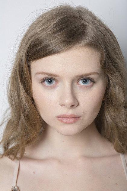 Alisa Lozovskaya - Actor Profile Photo