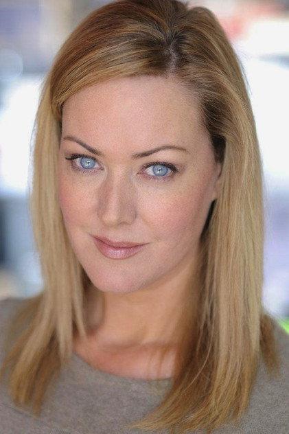 Jennifer Plas - Actor Profile Photo