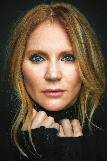 Tara Buck - Actor Profile Photo