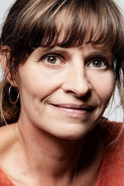 Suzanne Darmer - Actor Profile Photo