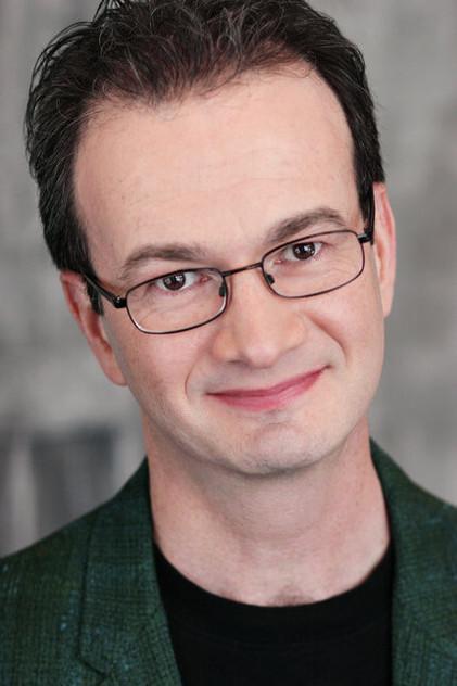 Simon Harvey - Actor Profile Photo