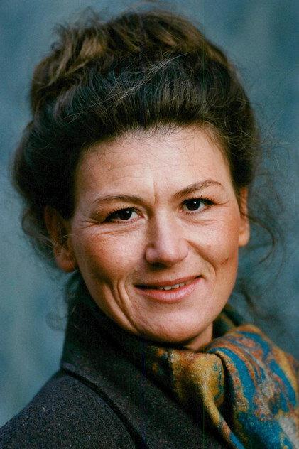 Suzanne Ernrup - Actor Profile Photo