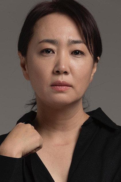 Im Sae-byeok - Actor Profile Photo