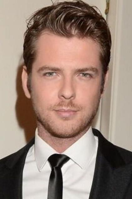 Kamil Kula - Actor Profile Photo