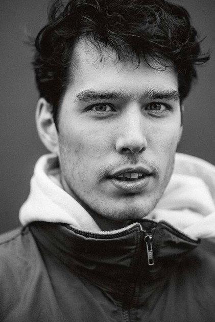 Tom Knox - Actor Profile Photo